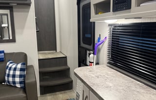 Cougar Sport with Bunkhouse!