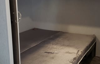 Bunkhouse & Lounge, Fully-Loaded & Turn-key Ready!