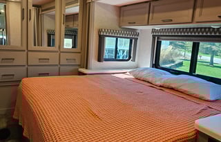 Finger Lakes RV Rentals Quantum