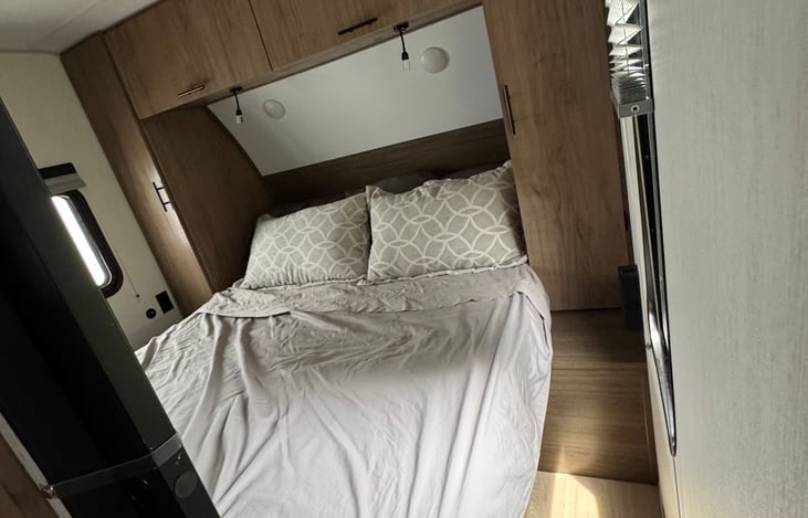 RV Queen Master Bed