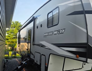 Forest River RV Cherokee Arctic Wolf 321BH