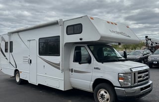 2018 Thor Motor Coach Majestic 28 A