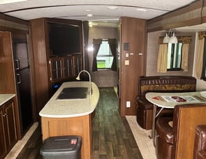 Keystone RV Premier Ultra Lite 34BHPR