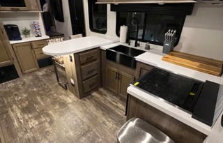 Plenty of room for guests and pets! Delivery Only