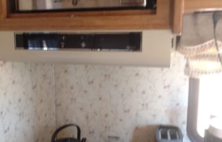 Newer looking  Class C  23'. Has little usage.