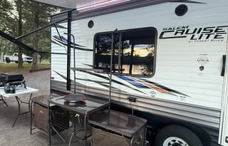 Travelbug Adventures: 2018 Forest River