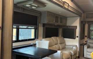 2021 Keystone RV Montana 3781RL