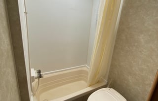 Bunkhouse - Cozy Camper! Sleeps 5-7