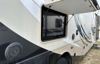 2016 Thor Miramar 34.2 REDUCED PRICING!