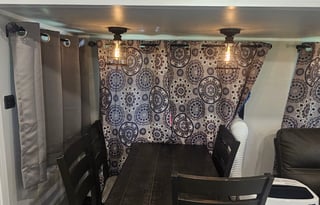 2023 Keystone Couger Halftime 33 RLI