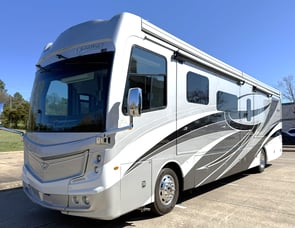 Fleetwood RV Discovery LXE 40M