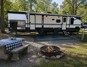 Keystone RV Hideout 318BR