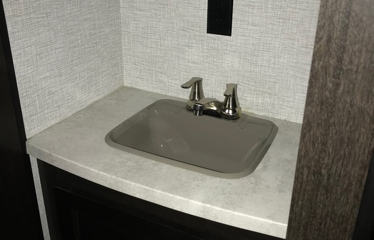 Guest sink / vanity