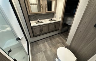 Luxurious Camping in a 2022 Crossroads Cameo