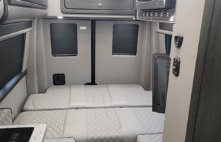 2021 Midwest Automotive Passage MD2 Lounge 170 STD