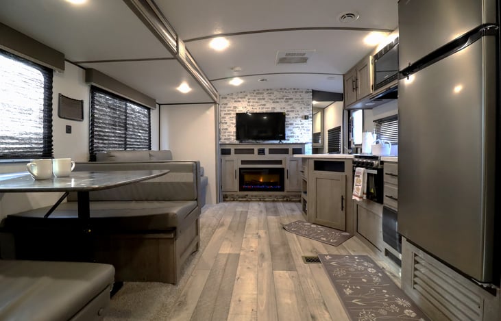 Experience "Joy" with our 2021 Keystone Springdale 282BH
We are excited to work with you! Reach us at http://StoneMountainRVs(dot)com