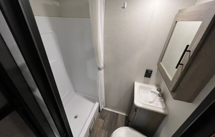 3 piece bathroom