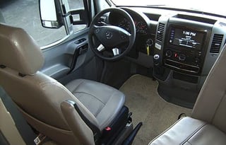 2018 Winnebago Navion 24V