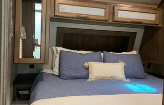 2018 Keystone RV Cougar Half-Ton Series 34TSB