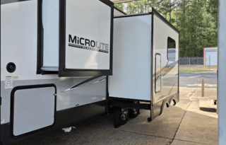 2022 Forest River Flagstaff Micro Lite 25FBLS
