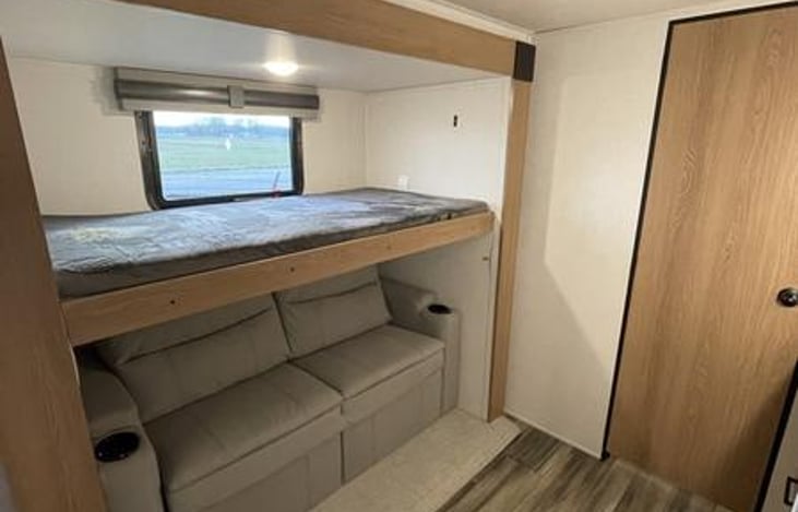 2nd bedroom with bunkbed down.