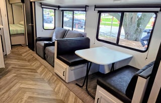 Tallahassee RV Rental | King Bed | Delivery  Setup