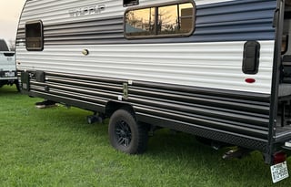Hide Away at Deep River Pier RV Rental