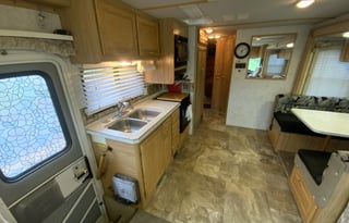 2000 Fleetwood RV Bounder