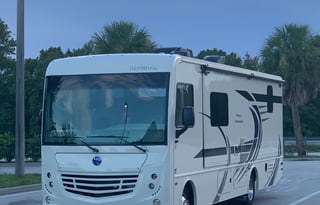 2021 HolidayR Admiral 29M Flexible pick up/dropoff