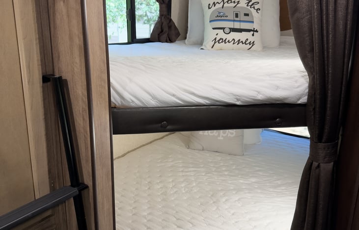 Full sized bunk beds with linens for your stay.