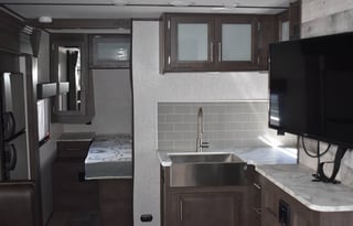 Sebastian's Bunkhouse 2021 Coleman Light 2455bhBH