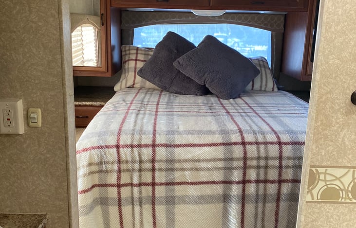 Master bedroom w/it’s own ac unit