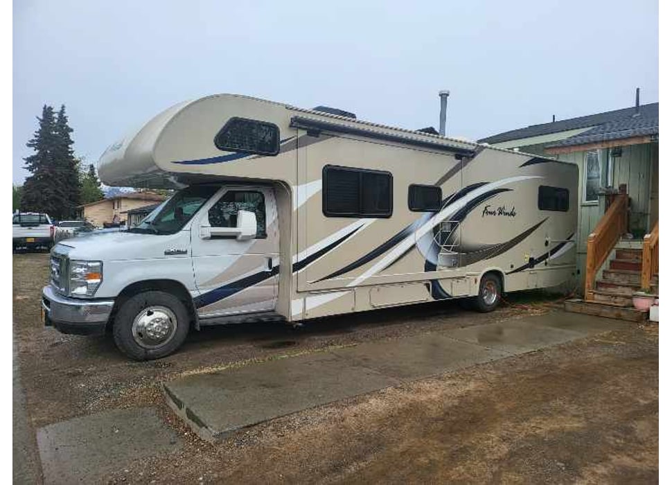 Class C Motor Home rentals in Kasilof
