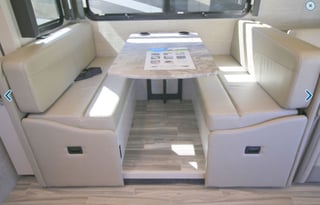 2020 Thor Ace 33.1 - La Dolce Vita