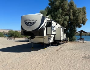 Forest River RV Wildwood Heritage Glen LTZ 370BL