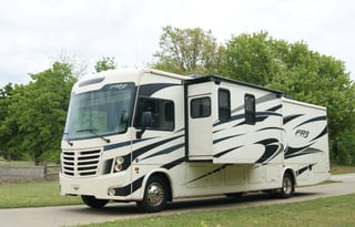 Harvey the RV - King bed & bunks, 2 A/Cs, Sleeps 8