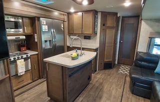 2019 Highland Ridge TWO Bath Sleeps 10