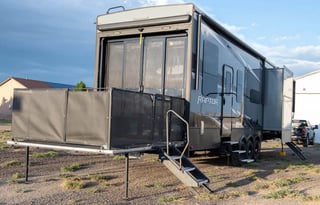 2020 Keystone Raptor 423 Toy Hauler GarageDelivery