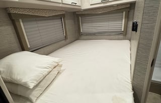 2022 Thor Motor Coach Freedom Elite 22HE