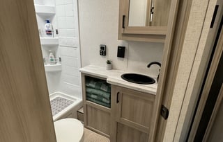 2024 EAST TO WEST Della Terra 181BHSLE