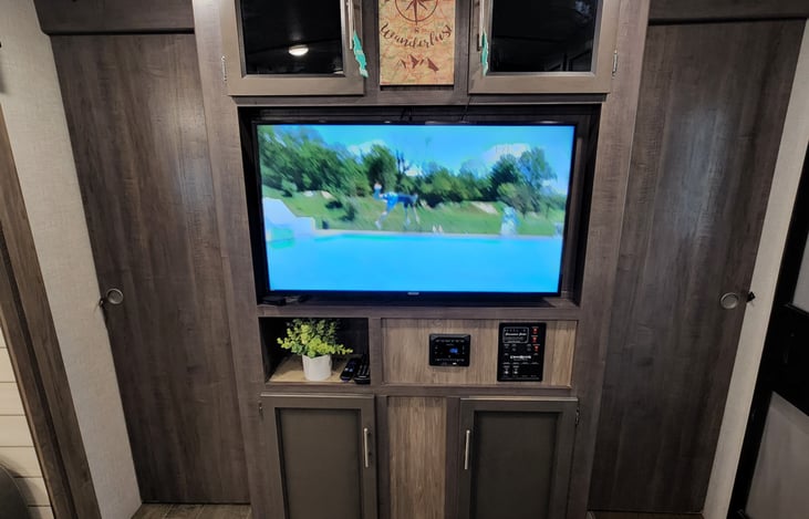 Huge tv 2 one in master bedroom as well