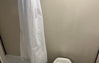 Clean Camper, pet friendly and delivery available!