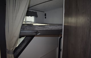 2021 KEYSTONE WITH BUNKHOUSE