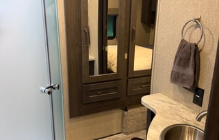 2021 Fifth Wheel with 2 Slide Outs