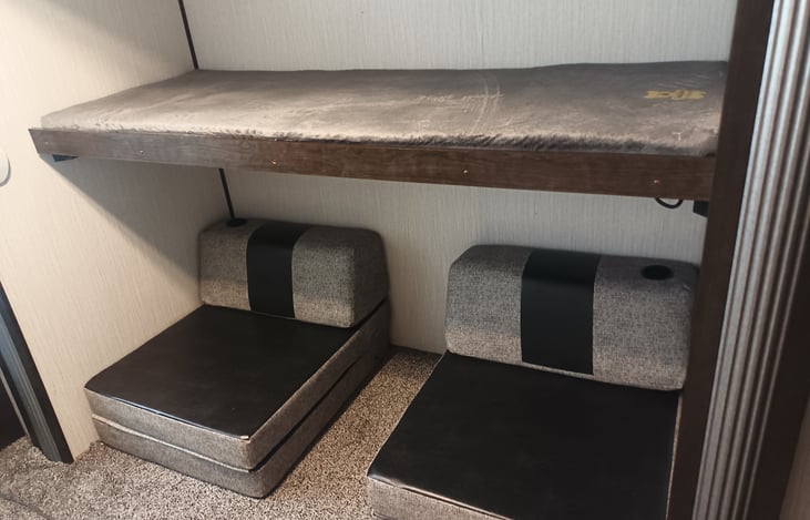 Back bedroom ... Highlighting the folding cushions in chair layout. Back cushions include cup holders.