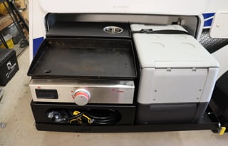 Easy to tow modern camper