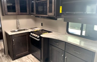 Parker’s Trailer 2022 Transcend 265BH