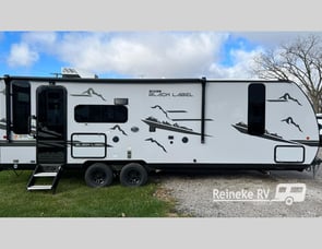 Forest River RV Cherokee Grey Wolf Black Label 23MKBL