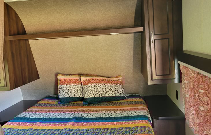 Master bedroom, queen sized memory foam mattress