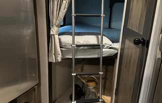 2022Forest River RV Surveyor Legend 240BHLE